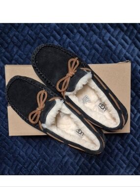 UGG Dakota Black Suede Slippers Size 8, New In Box!